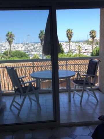 Terrasse Magnifique Vue Et Yachts Apartment *