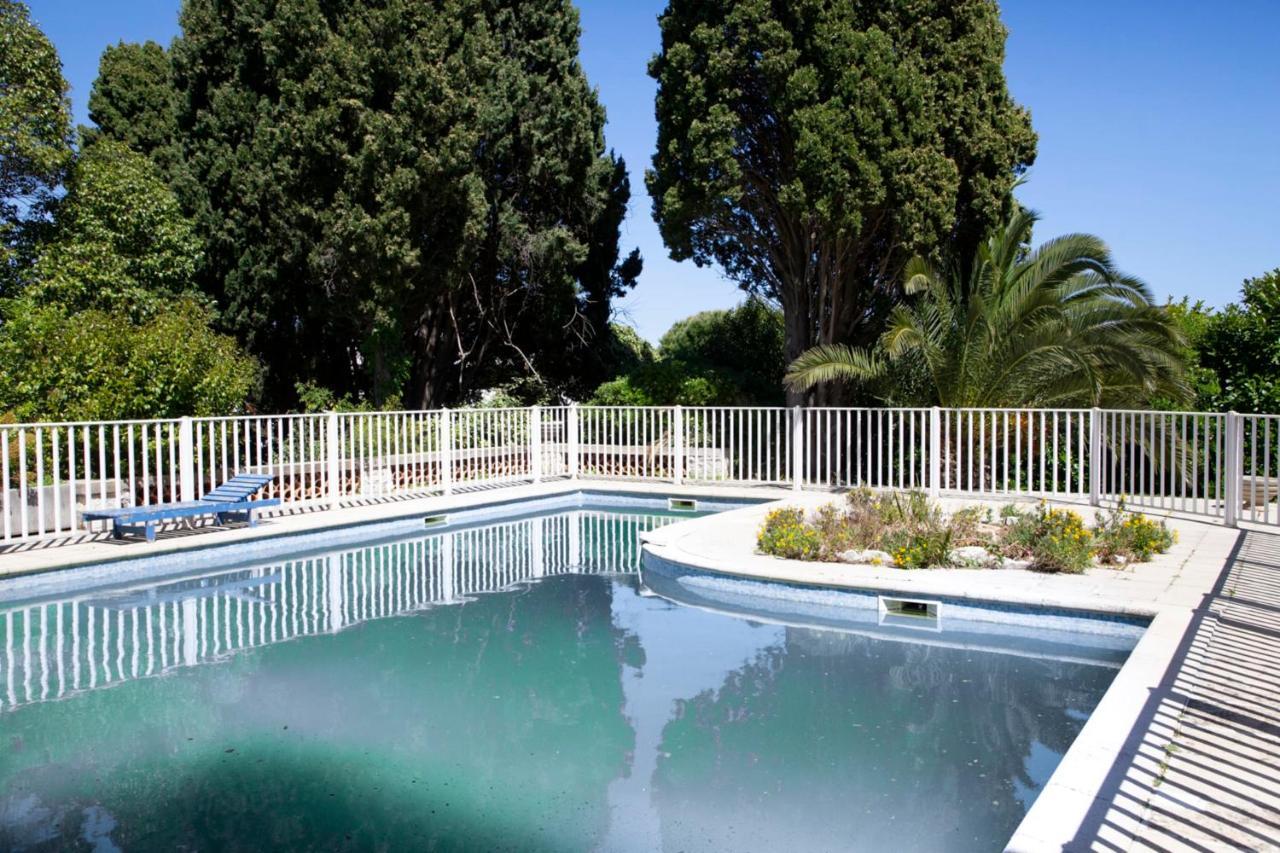 Renting Chez Sophie - 2 Bedroom 2-4pers Terrace Sea View Pool Garage