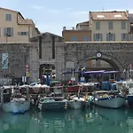Location Bateau Antibes Port Vauban
