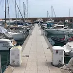 Location Bateau Antibes Port Vauban