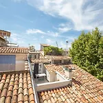 BNB RENTING Chez Dominique - 1 chbre Centre Antibes Migrainier3D
