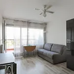 Charming Flat With Pool 8 Min Away From The Beach In Antibes - Welkeys