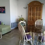 Nice Apartment With Sea View And Swimming Pool