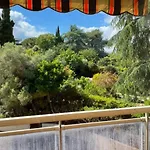 Nice Apartment With Sea View And Swimming Pool