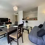 Appartement 3P Avec Terrasse Et Garage, A 10Min Des Plages De Juan-Les-Pins - Fr-1-252-171