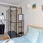 Beautiful Flat In The Old Town Of Antibes - Welkeys