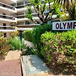 10mm a pied des plages, appartement olympe climatisé