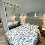 Magnifique Appartement Sur Jardin - Vieil Antibes