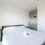 Studio With A Panoramic View At The Last Floor Of The Residence With A Pool