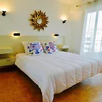 Elegant & Luminous 2-Br - Antibes City Center