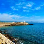 Appartement Tout Neuf Vieil Antibes