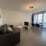 Appartement Climatise 4 Couchages Avec Terrasse Et Parking Securise A Antibes, Proche Port Et Mer - Fr-1-252-180