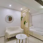 Superb Flat Near The Beach In Antibes
