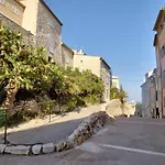 Superb Flat Near The Beach In Antibes