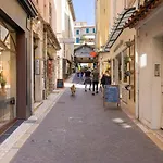 Duplex Studio Apt Mezzanine Near Shops & Cafes