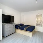 Grand Studio Av Terrasse, Au Calme, Centre Ville, Viel Antibes, Port Et Plage