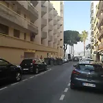 Impeccable 3 Pieces Avec Balcons, La Plage A 50M Juan Les Pins Proche Cannes