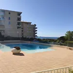 Appartement 2 Pieces Avec Piscine, Terrasse Et A 400M De La Plage A Antibes - Fr-1-252-164