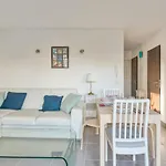 Cozy Apartment With Huge Terrace And Swimmingpool - Welkeys