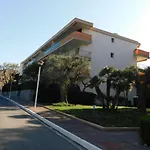 Spacious 3-Room \