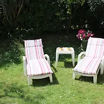 Suquette Charming Provencal House In Antibes With Nice Terrace, Garden And Pool Access