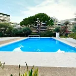 Beautiful Apartment - Air Conditionning -Pool -10Min Beach -Parking Near
