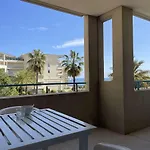 Appartement Avec Terrasse, Piscine Et A 5 Min De La Plage A Juan Les Pins - Fr-1-252-185