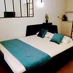 Studio Vieil Antibes Marche Provencal