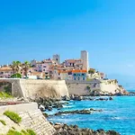 Ooo Antibes Centre Ooo 2 Bedrooms 3 Beds 58M2 Plages A Pied Beach On Foot