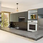 Spacieux Appartement De 70 M2, 2 Chambres, Au Calme Proche Du Vieil Antibes