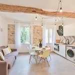 Le Petit Castelet - New Superb Flat In Old Antibes, Ac, Wifi, For 4