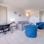 La Badine Appartement For 4 By Sunset