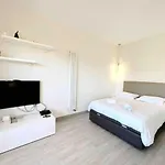 Il Gioiello : Apt 2 Pers, Clim, Piscine, Parking