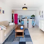 A3 - 2 Bdr Sea View 10 Min Beach - Parking, Pool & Terrace