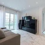 Louis Gallet Centre Juan Les Pins 50M Des Plages