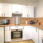Charming Air-Conditioned T1 Bis Val D\'Esterel In The Heart Of Juan Les Pins