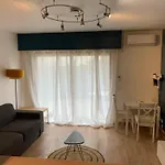 Superbe Studio Plein Pied Grand Jardin A 500M De La Plage