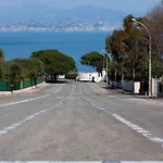 Modern Appartment In The Heart Of Cap D\'Antibes