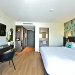 Hotel La Villa Port D\'Antibes & Spa