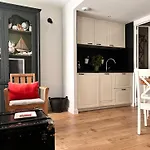 Les Petits Volets 3 Appartements Au Choix