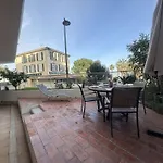 Charmant T2 Avec Terrasse, Climatise, Centre-Ville Antibes, Proche Mer Et Commerces - Fr-1-252-177