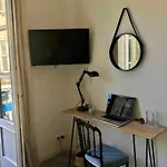 Chez Fanny - Ravissant 2 Pieces Avec Balcon