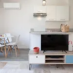 Studio Antibes 5Min Train Station & Sea - Ac & Balcony