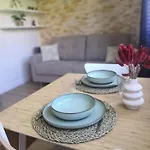 Les Palmiers: Apt 2 Prs, Piscine, Parking