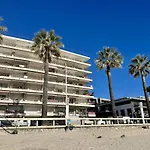 Studio Terrasse Face A La Plage Juan Les Pins