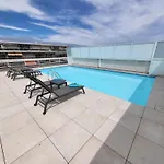 Joli T2 Piscine Sur Le Toit