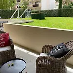 Fantastic Two-Bedroom Apartment - Le Jardin Des Iles
