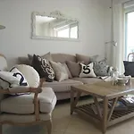 Beachside Apartment With Sea View