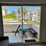 Terrasse Pres De La Plage