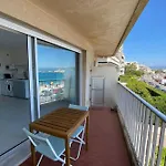 06At1 - Cosy Seaside Studio In An Ideal Location